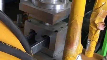 Perfil de chapéu quilha formadora de rolos na máquina de fabricação de telhas